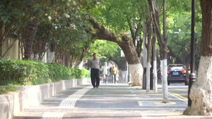 南京街道 宁海路街道 路牌 行人C028