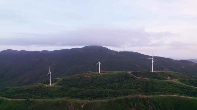 广东江门台山端芬风电场风力发电装置航拍