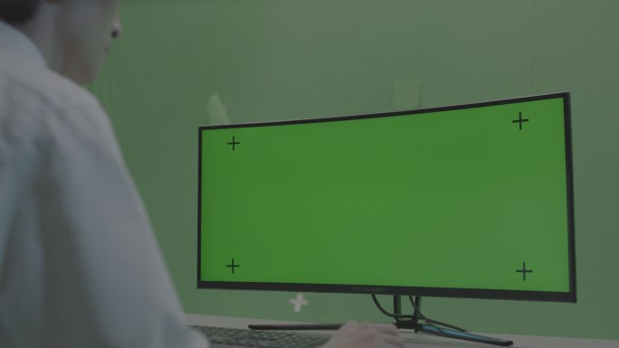 人物操作电脑绿屏绿幕抠像合成