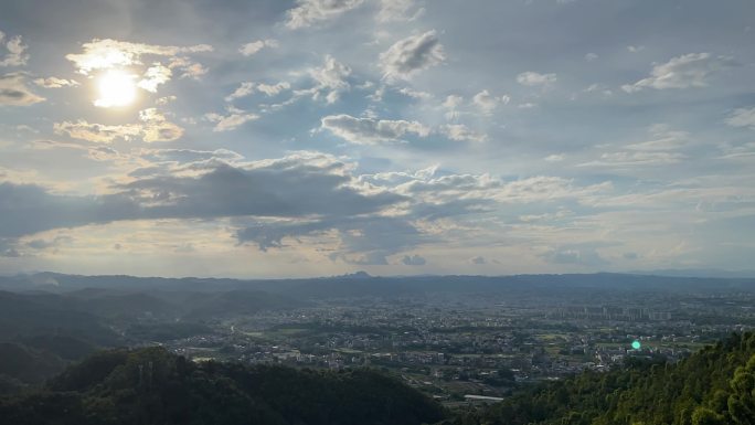 风景山间小城天空云卷云舒1