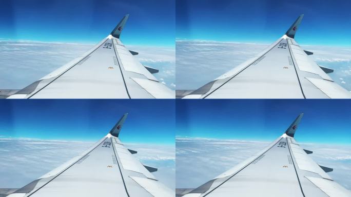 飞机内看窗外云海1