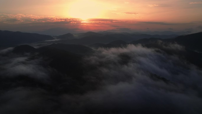 航拍壮观山顶云海自然风光