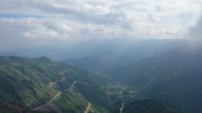 盘山山脉公路