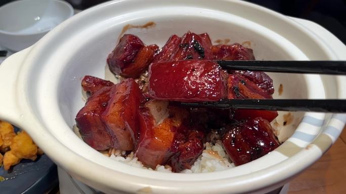 上海本帮菜黑松露红烧肉拌米饭美食小吃
