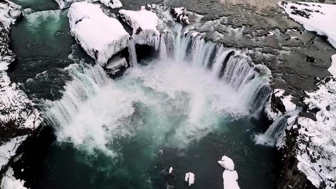 冰岛众神瀑布