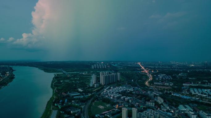 船山东路车流降雨延时摄影