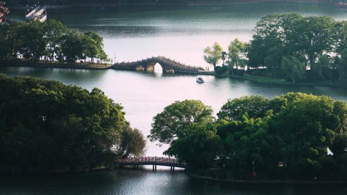 长沙烈士公园湖面游船空镜宣传片