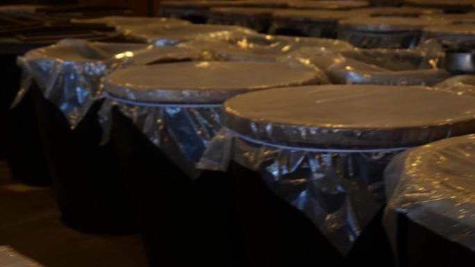 做酒工艺制酒车间白酒酒糟发酵酒坛子