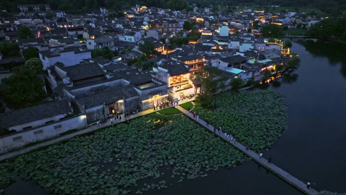 4K黟县宏村蓝调夜景航拍