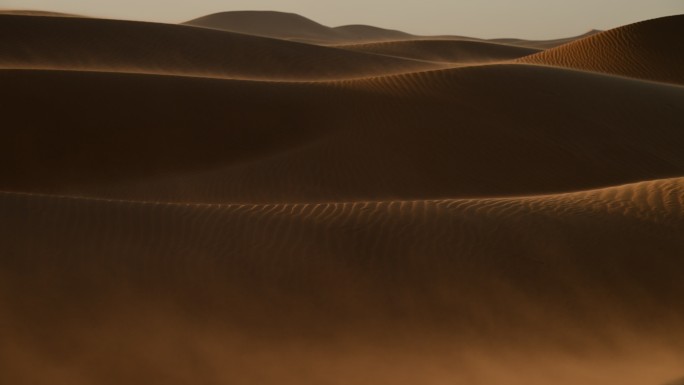 沙漠 风沙 沙尘 刮风 扬沙 环境 逆光