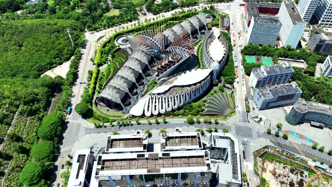 航拍深圳艺术设计现代建筑玛丝菲尔大厦街景