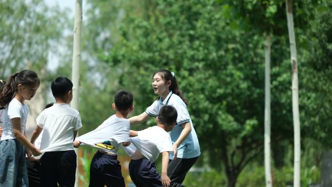 老鹰捉小鸡 幼儿园老师 童年