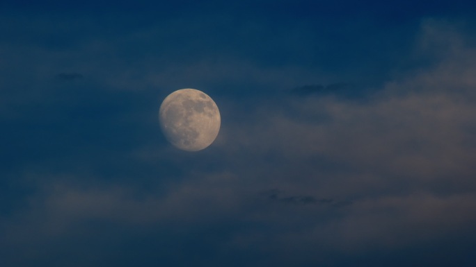 彩云追月 月亮