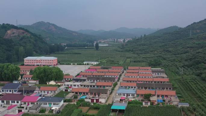 秦皇岛青龙满族自治县：燕山山村（航拍）