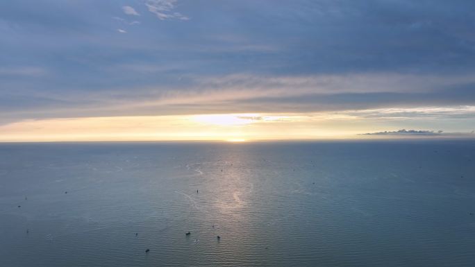 4k海面夕阳日落光线地平线海平面航拍
