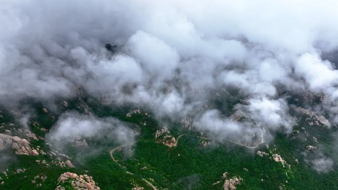 崂山山路公路云雾航拍