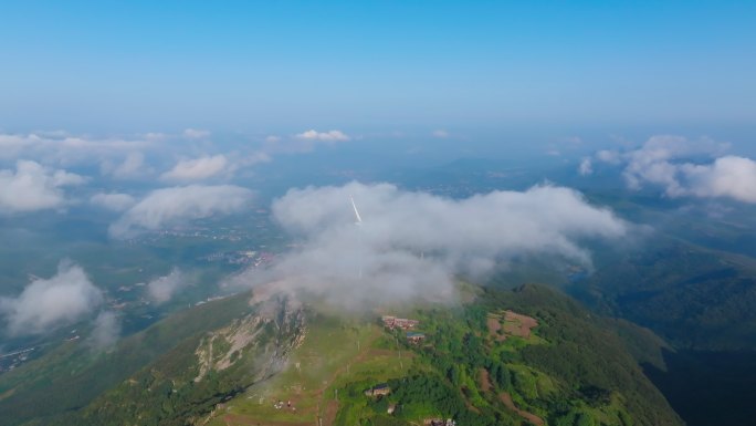 航拍郑州伏羲山五指岭云海风光