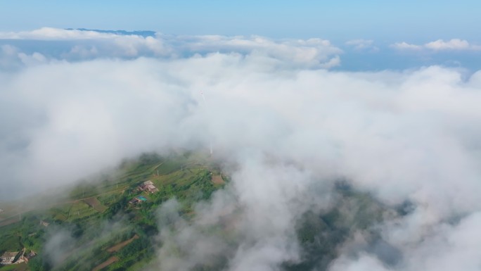 航拍郑州伏羲山五指岭云海风光