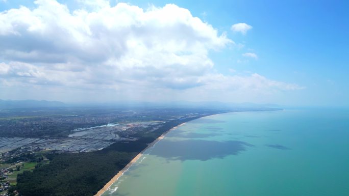 海南乐东黎族县莺歌海海岸线航拍蓝色海洋