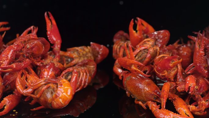 龙虾一堆小龙虾碰撞美食小吃烧烤夜市