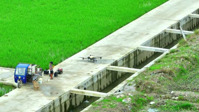 无人机打药航拍喷洒农药现代农业4K