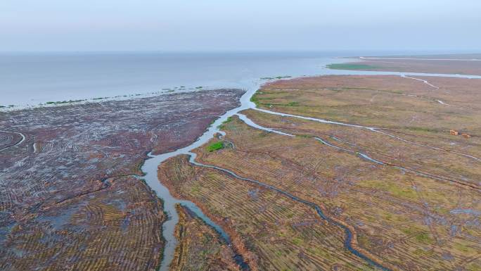 杭州湾余姚市钱塘江东海入口滩涂地理面貌