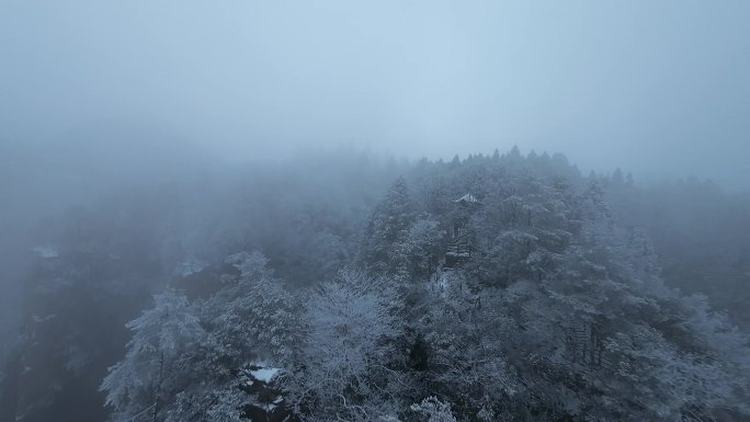 fpv穿越机航拍张家界天子山云海雾凇雪景