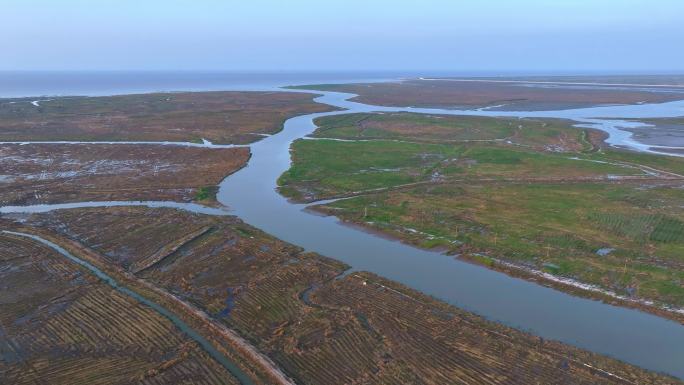 杭州湾余姚市钱塘江东海入口滩涂地理面貌