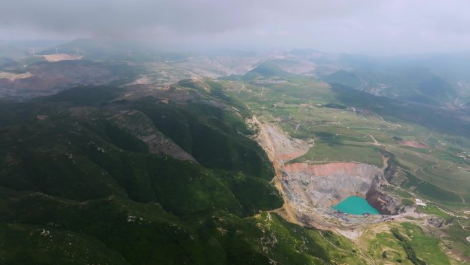 浑源恒山废弃矿坑航拍