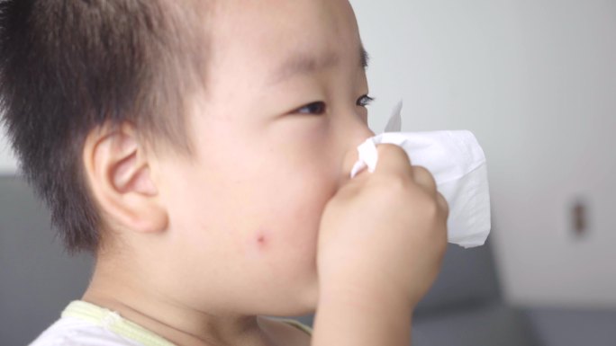 儿童感冒 鼻塞 鼻炎 小孩子感冒
