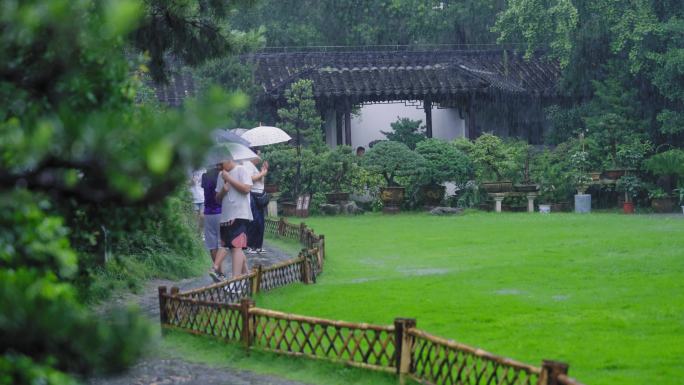 4K南京瞻园雨天空镜