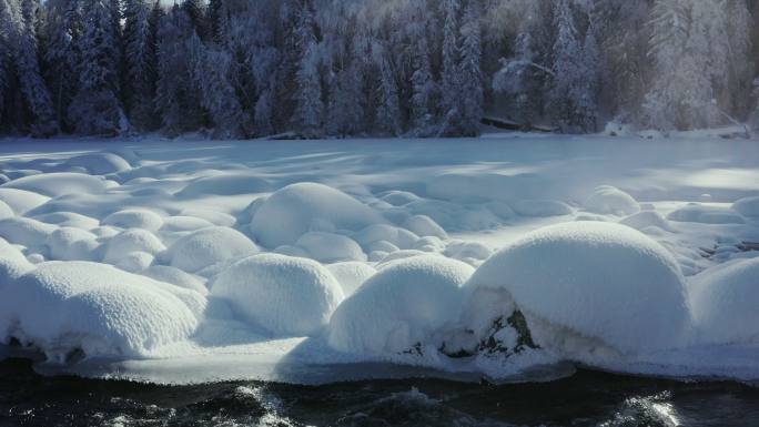 4K冬季雪景溪流，新疆雪景，长白山 雪球