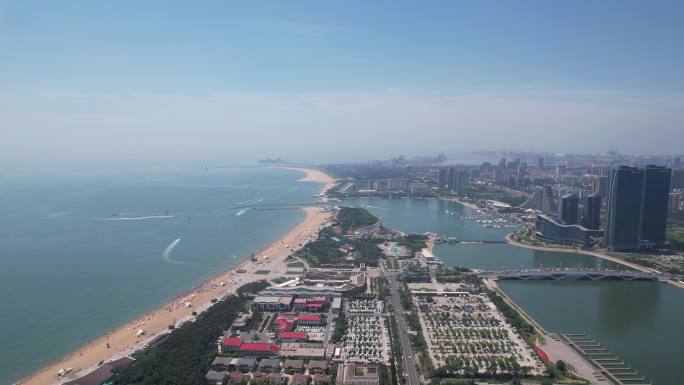 大海海浪沙滩风景日照万平口海滨风景区航拍