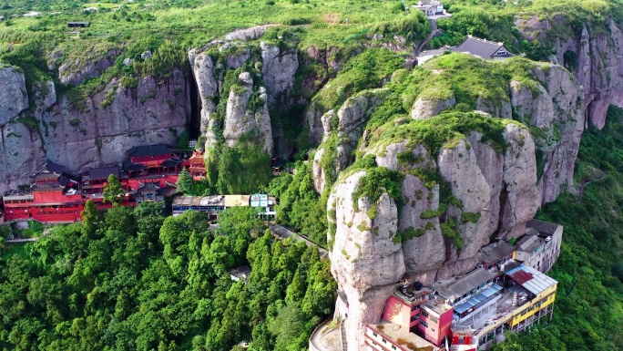 航拍浙江温州市乐清市，北雁荡山羊角洞景区