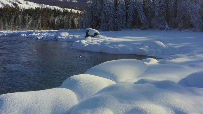 4K冬季雪景溪流，新疆雪景，长白山 雪球