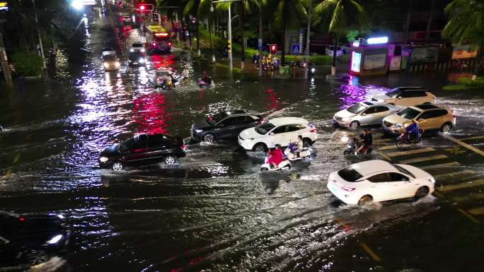 城市内涝洪水水灾 纪实拍摄路面积水