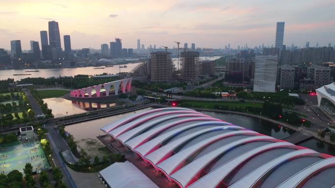 航拍上海浦东新区东方体育中心