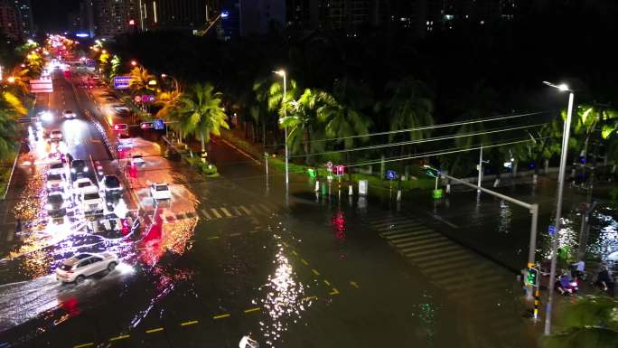 城市内涝洪水水灾 纪实拍摄路面积水