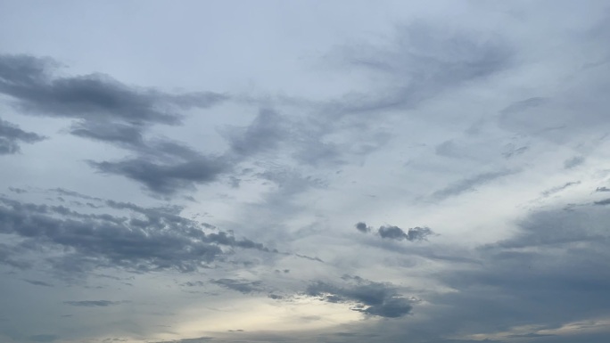 灰白水墨艺术天空云景