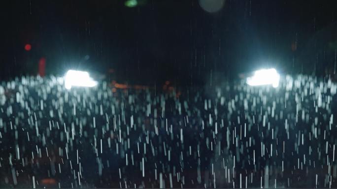 雨水 雨夜 电影感 雨滴