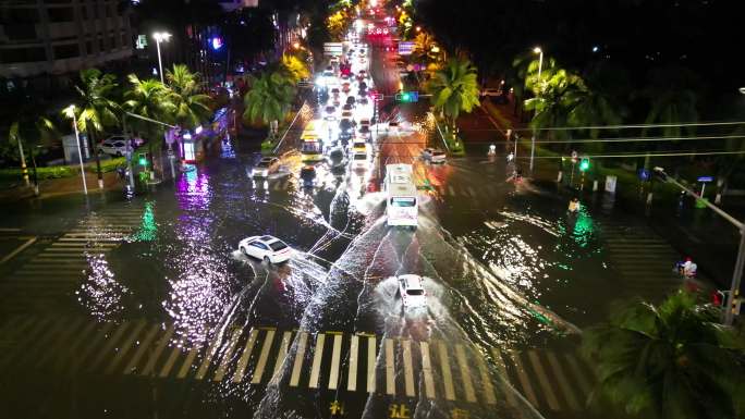 城市内涝洪水水灾 纪实拍摄路面积水