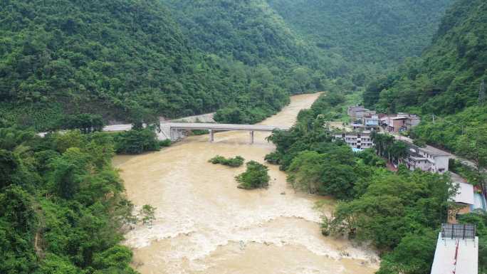 4k航拍广西黑水河（山川 峡谷 洪水）