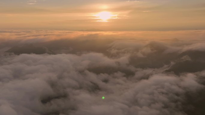 云海山川森林云大山风景云海云雾山水风光山