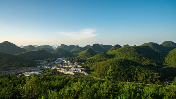 清晨小村