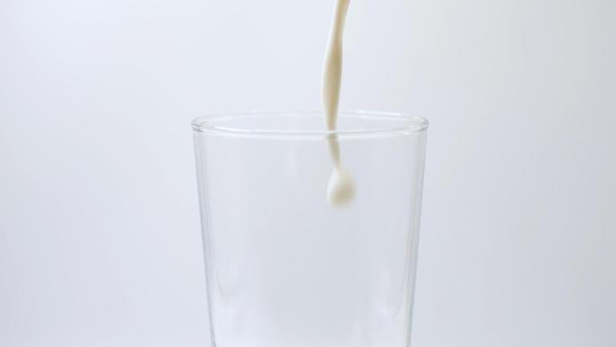 鲜牛奶 倒牛奶升格