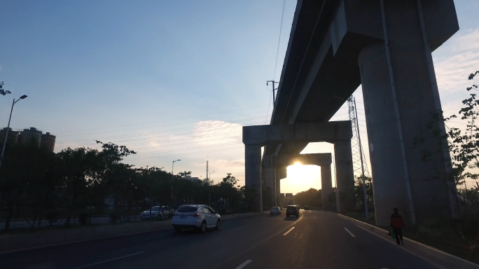 4k城市道路汽车行驶在道路上第一人称视角