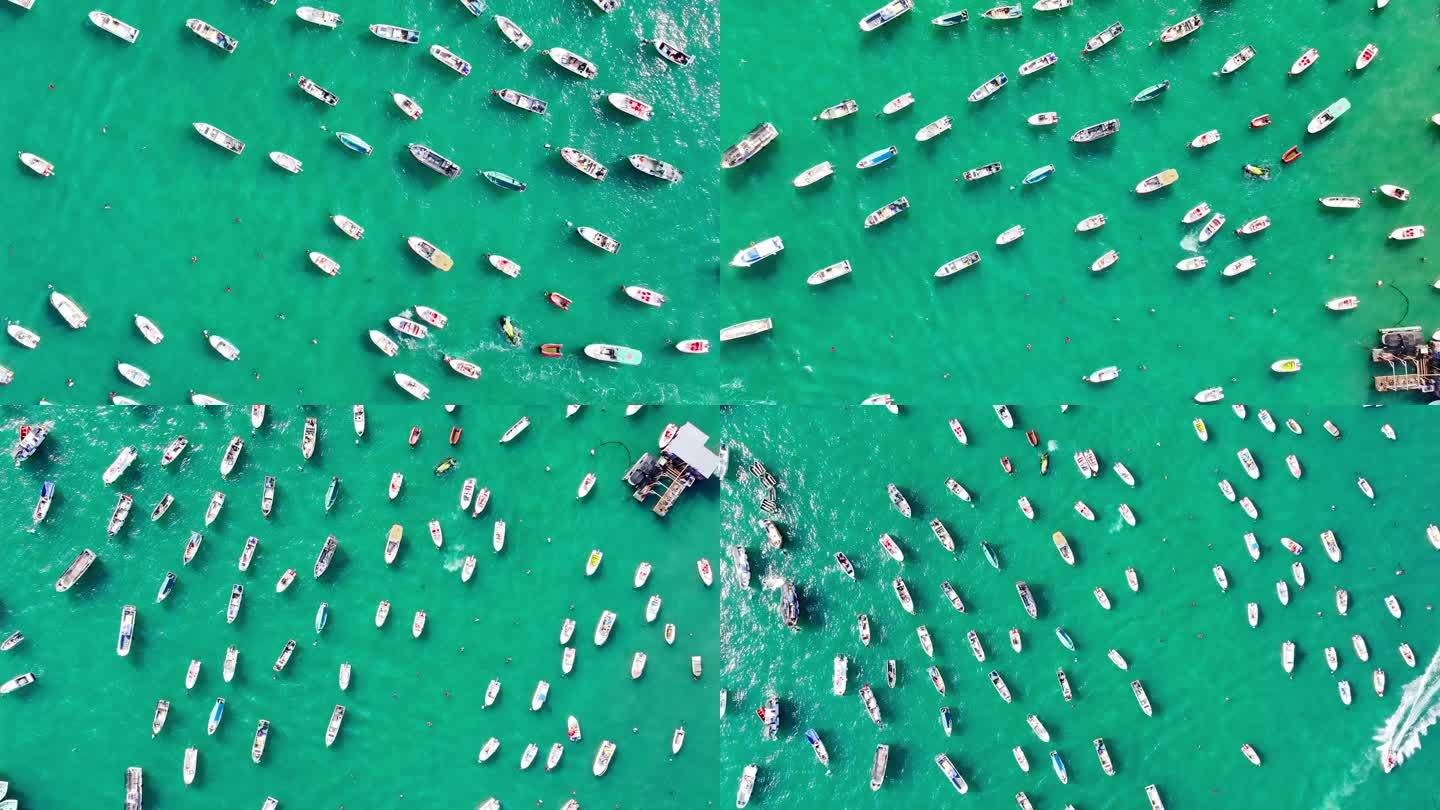 青岛栈桥海面上的快艇俯拍鸟瞰视角