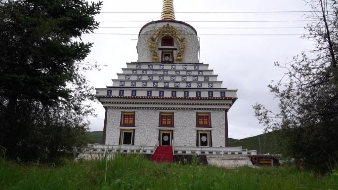 玛域大菩提佛塔门堂寺