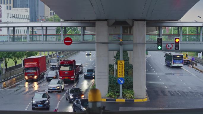 上海嘉松中路沪青平公路