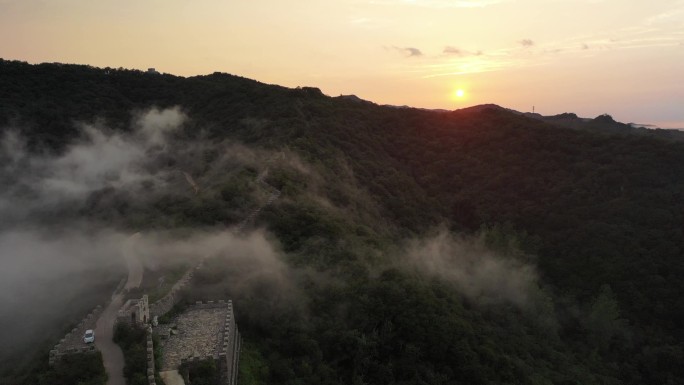 雨后巩义小长城